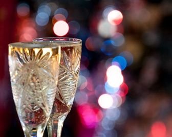 Эксперты не рекомендуют хранить шампанское в холодильнике