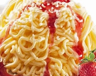 Мороженое в виде спагетти