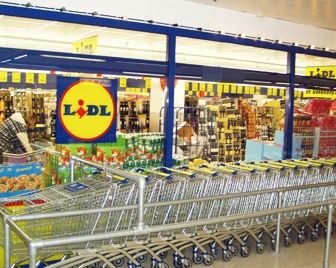 Сеть супермаркетов обвиняют в продаже оленьих стейков